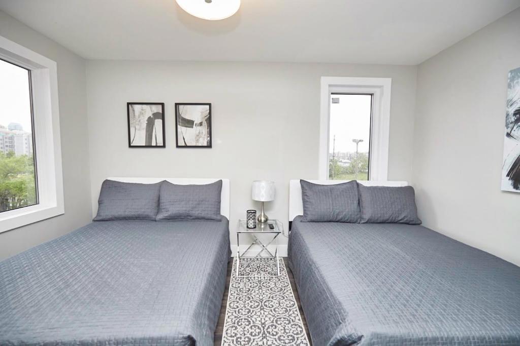 Clifton Hill Hideaway 4B - Two Bedroom Condo 나이아가라 폭포 외부 사진